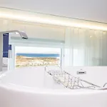 Hotel Connemara Sands &