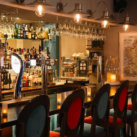 Connemara Sands & Clifden