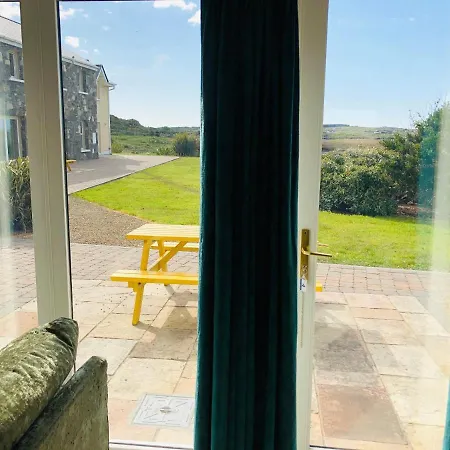 Szálloda Connemara Sands & Clifden