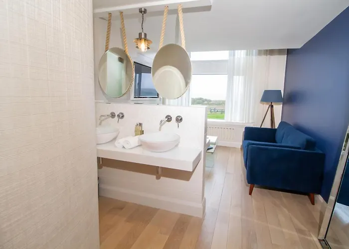 Отель Connemara Sands Hotel & Spa