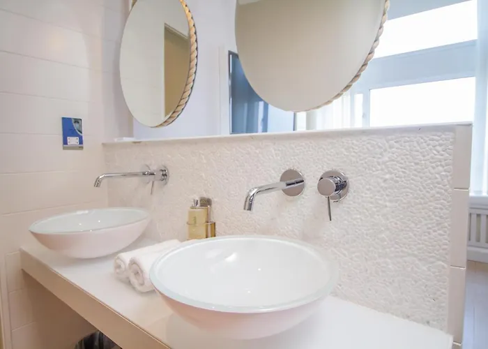 Connemara Sands & 4*